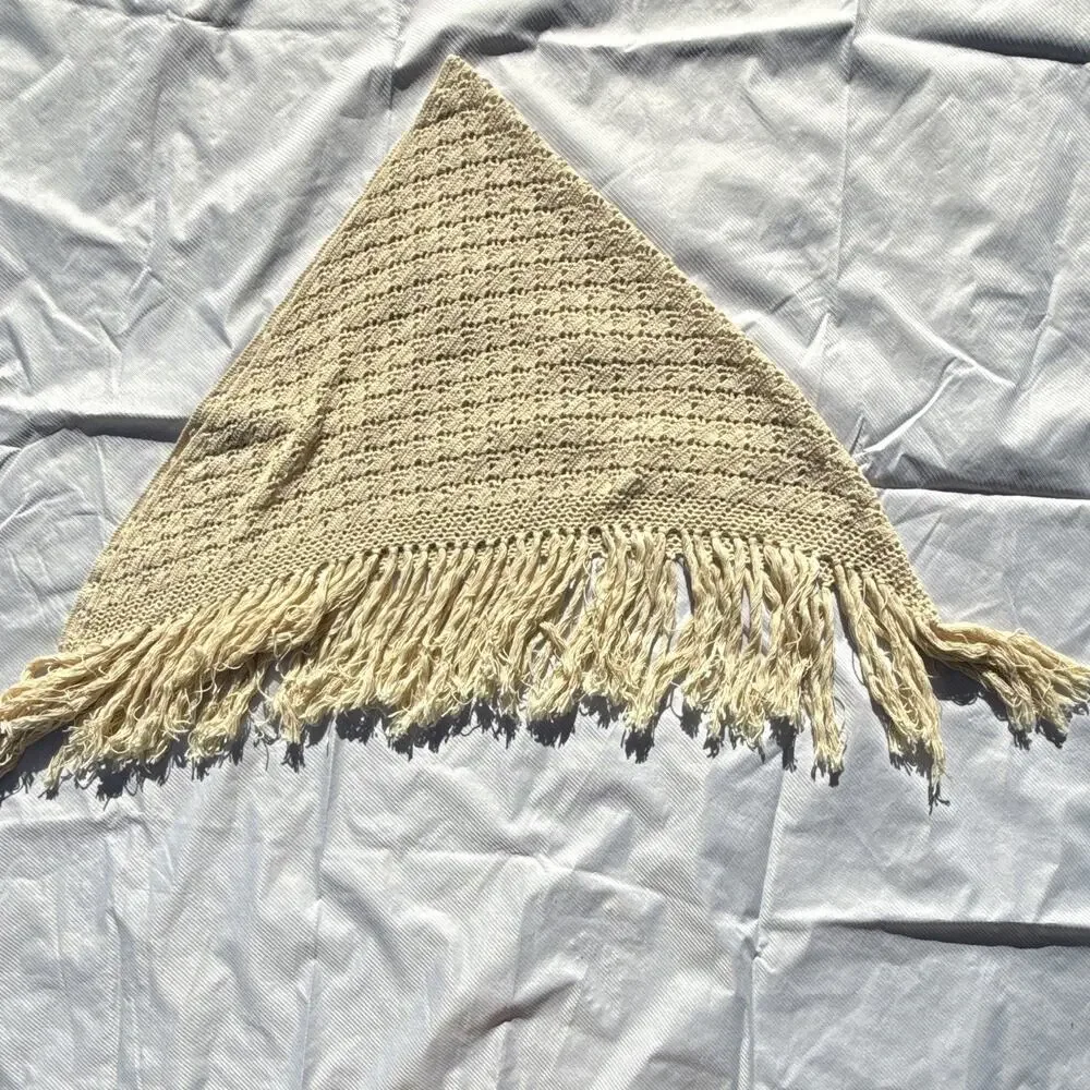 Women’s Beige Crochet Triangle Wrap Shawl with Fringe Accents, granny chic